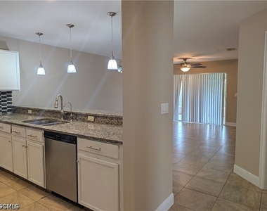 723 Homer Avenue S - Photo Thumbnail 2