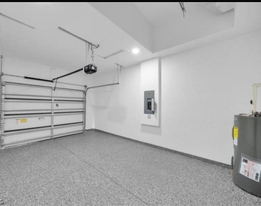 306 Bell Boulevard S - Photo Thumbnail 13
