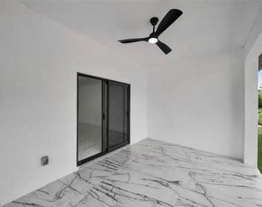 306 Bell Boulevard S - Photo Thumbnail 15