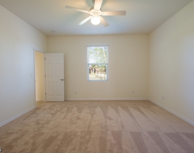4409 Nw 32nd Terrace - Photo Thumbnail 5