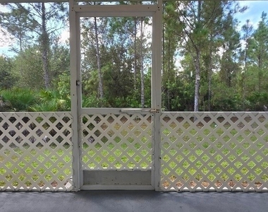 3106 E 10th Street - Photo Thumbnail 21