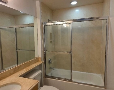 3106 E 10th Street - Photo Thumbnail 13