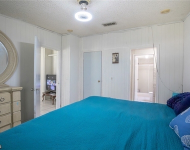 735 N Granja Street - Photo Thumbnail 10