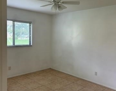 1030 Se 5th Avenue - Photo Thumbnail 11