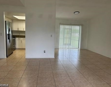 1030 Se 5th Avenue - Photo Thumbnail 17