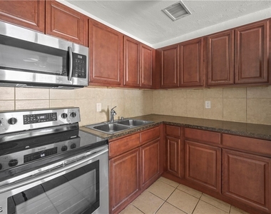 4081 Springs Lane - Photo Thumbnail 8