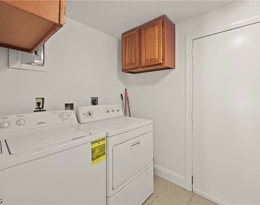 4081 Springs Lane - Photo Thumbnail 11