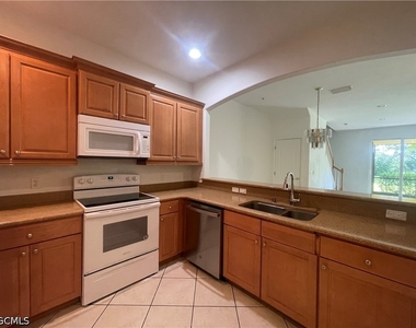 4341 Lazio Way - Photo Thumbnail 9