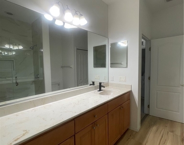 4341 Lazio Way - Photo Thumbnail 43