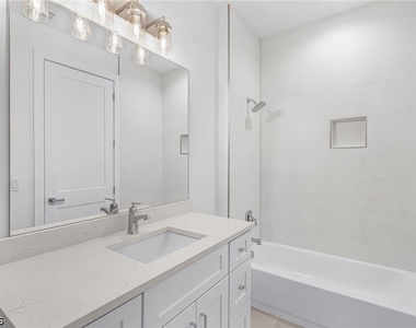3804 Se 12th Avenue - Photo Thumbnail 6