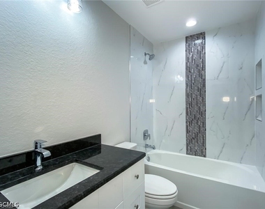 919 Ne 35th Lane - Photo Thumbnail 10