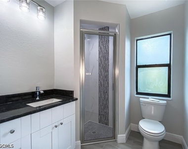 919 Ne 35th Lane - Photo Thumbnail 7