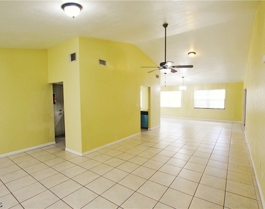 604 Weston Road - Photo Thumbnail 9
