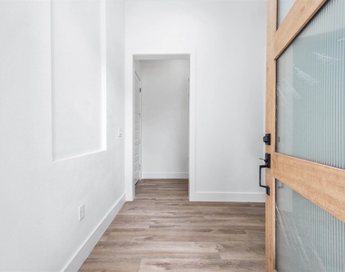 3619 Bremond Street - Photo Thumbnail 2