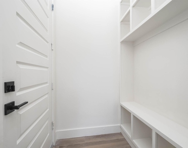 3619 Bremond Street - Photo Thumbnail 4