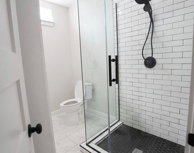 1720 Pasadena Street - Photo Thumbnail 5