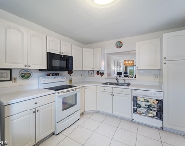 307 Goodlette-frank Road S - Photo Thumbnail 1