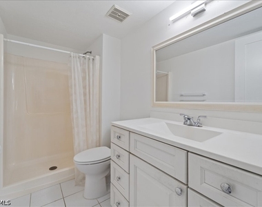 307 Goodlette-frank Road S - Photo Thumbnail 6