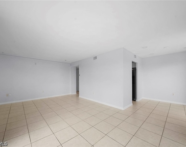 4807 Sunset Court - Photo Thumbnail 2