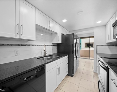 4807 Sunset Court - Photo Thumbnail 6