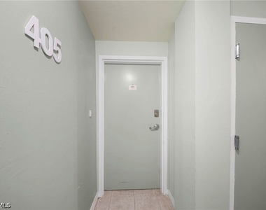 4807 Sunset Court - Photo Thumbnail 1