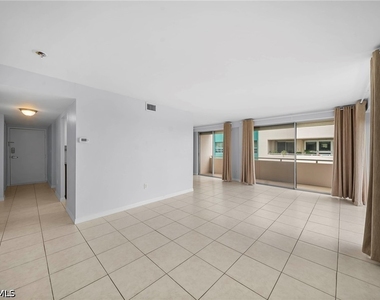 4807 Sunset Court - Photo Thumbnail 3