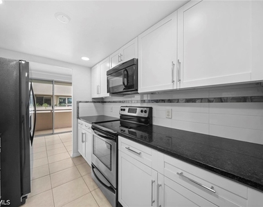 4807 Sunset Court - Photo Thumbnail 9