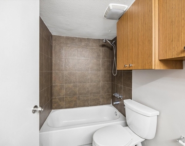 3938 W Alabama Street - Photo Thumbnail 7