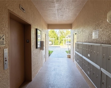 8550 Kingbird Loop - Photo Thumbnail 11