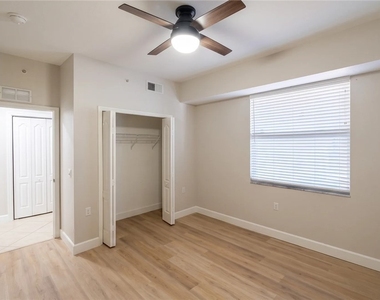 8550 Kingbird Loop - Photo Thumbnail 4