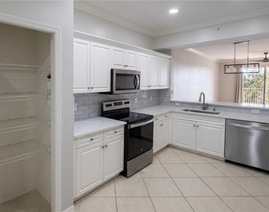 8550 Kingbird Loop - Photo Thumbnail 1