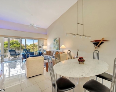 7654 Pebble Creek Circle - Photo Thumbnail 2