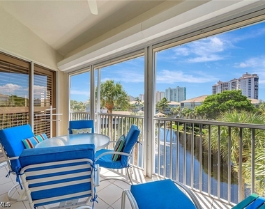 7654 Pebble Creek Circle - Photo Thumbnail 7