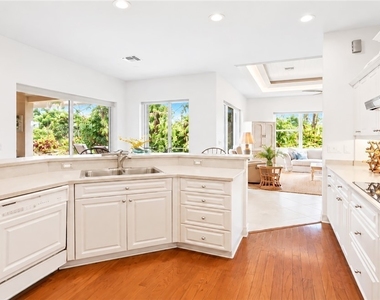 9000 Lely Island Circle - Photo Thumbnail 5