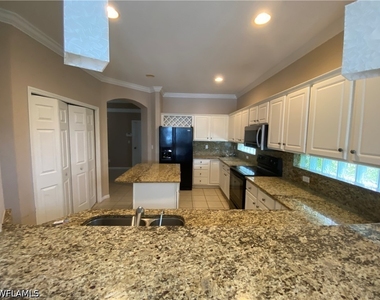 6658 Plantation Preserve Circle N - Photo Thumbnail 47