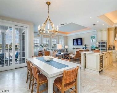 4000 Gulf Shore Boulevard N - Photo Thumbnail 8