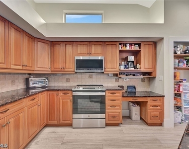 7575 San Miguel Way - Photo Thumbnail 9