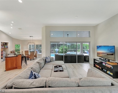 7575 San Miguel Way - Photo Thumbnail 4