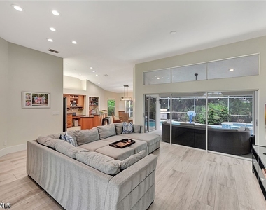 7575 San Miguel Way - Photo Thumbnail 5