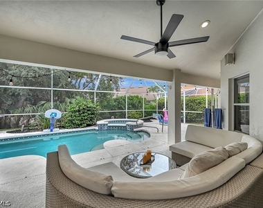 7575 San Miguel Way - Photo Thumbnail 11