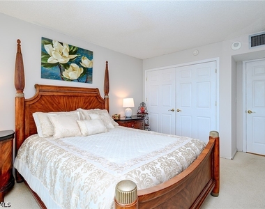 4001 Gulf Shore Boulevard N - Photo Thumbnail 16