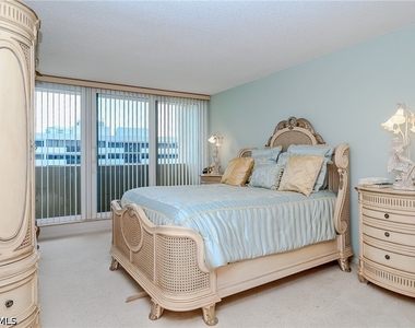 4001 Gulf Shore Boulevard N - Photo Thumbnail 22