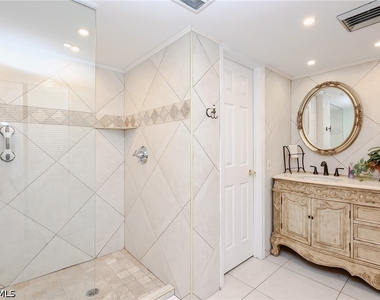 4001 Gulf Shore Boulevard N - Photo Thumbnail 21