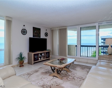 4001 Gulf Shore Boulevard N - Photo Thumbnail 5