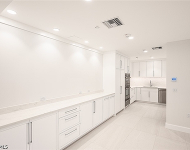 4001 Gulf Shore Boulevard N - Photo Thumbnail 29