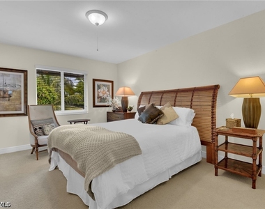 215 3rd Avenue S - Photo Thumbnail 14