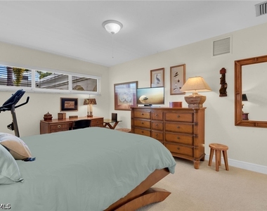 215 3rd Avenue S - Photo Thumbnail 18