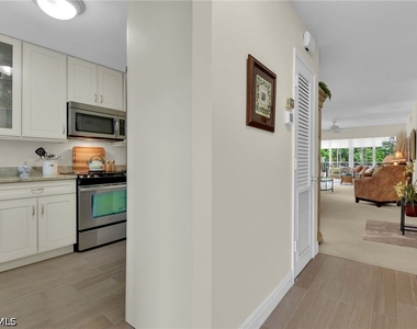 215 3rd Avenue S - Photo Thumbnail 10