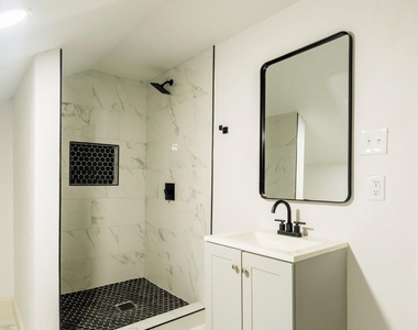 1402 Bayou Shore Drive - Photo Thumbnail 15