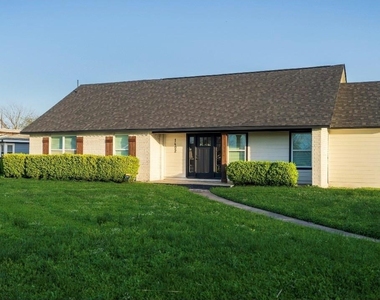 1402 Bayou Shore Drive - Photo Thumbnail 7